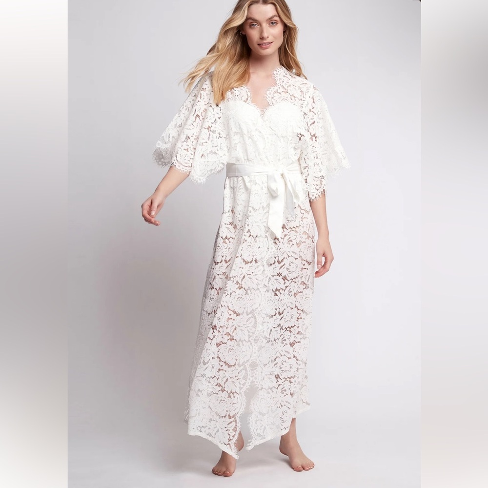 NWT Homebodii Saskia Robe